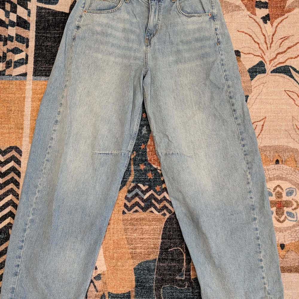 BDG Barrel Jeans